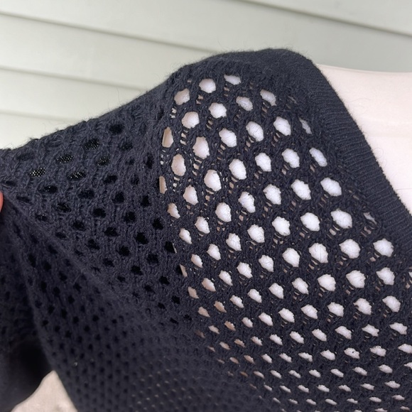 New MB Design mesh back black top - Picture 5 of 14